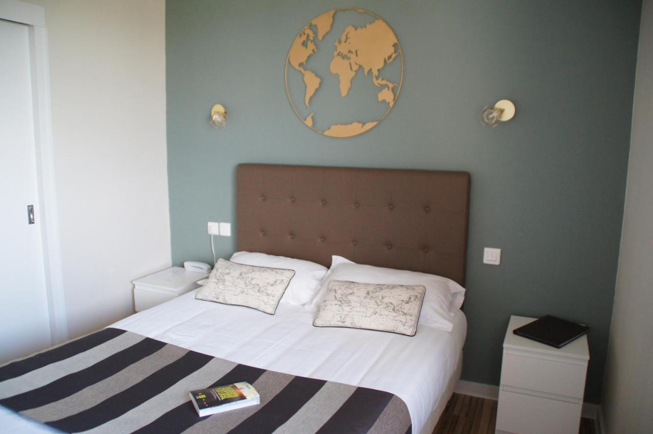 פוזוז' Logis Hotel De La Bruyere מראה חיצוני תמונה