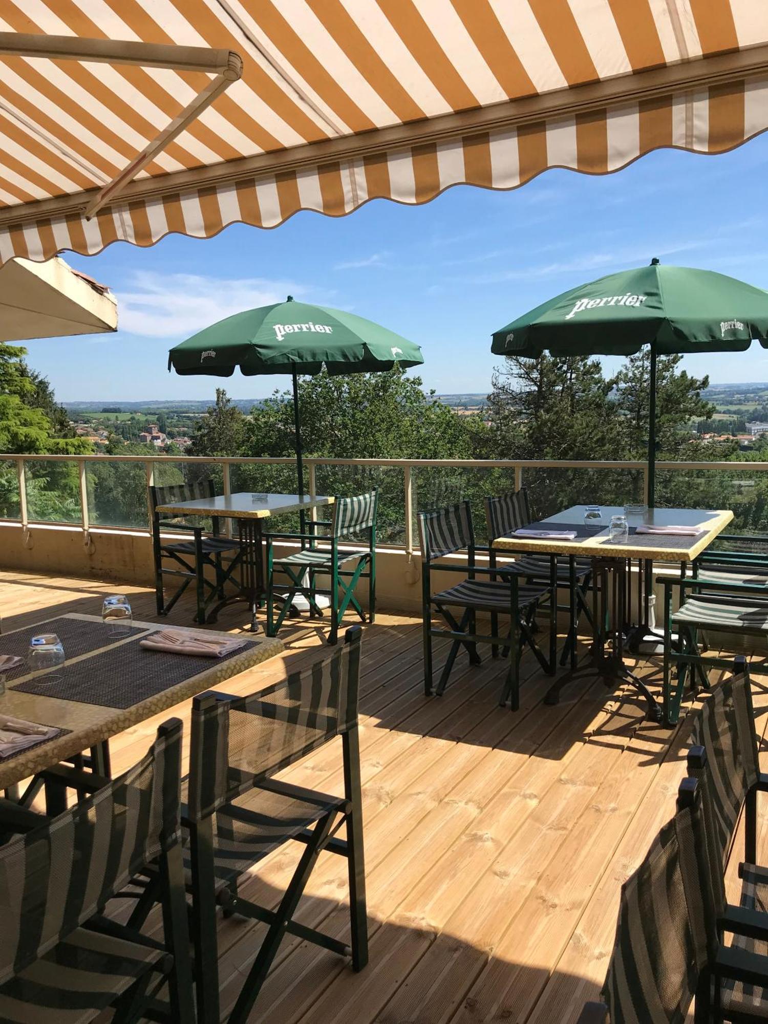 פוזוז' Logis Hotel De La Bruyere מראה חיצוני תמונה
