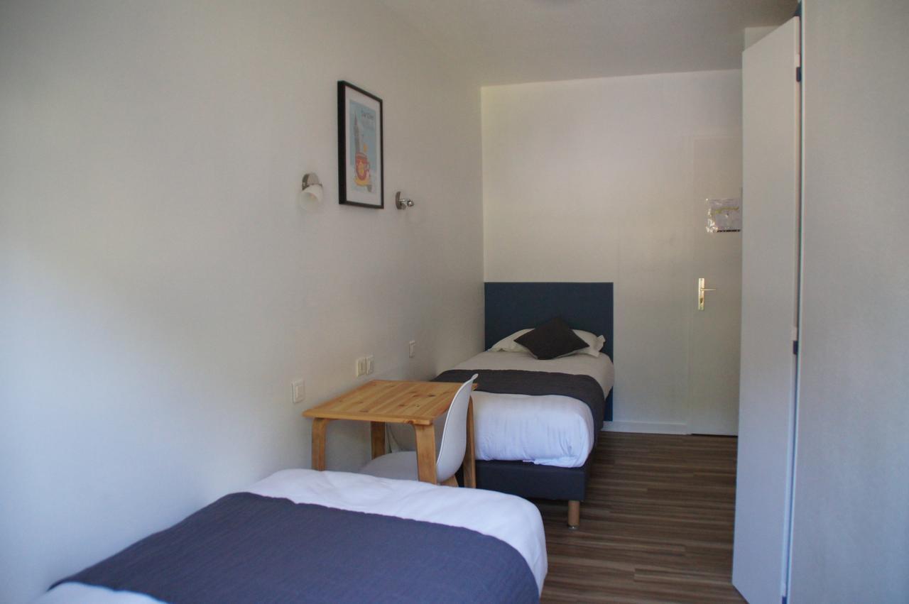 פוזוז' Logis Hotel De La Bruyere מראה חיצוני תמונה