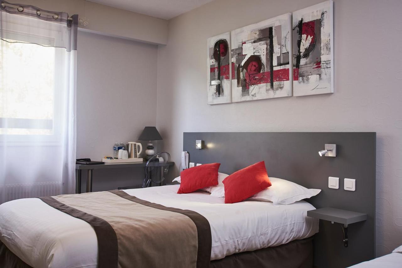 פוזוז' Logis Hotel De La Bruyere מראה חיצוני תמונה