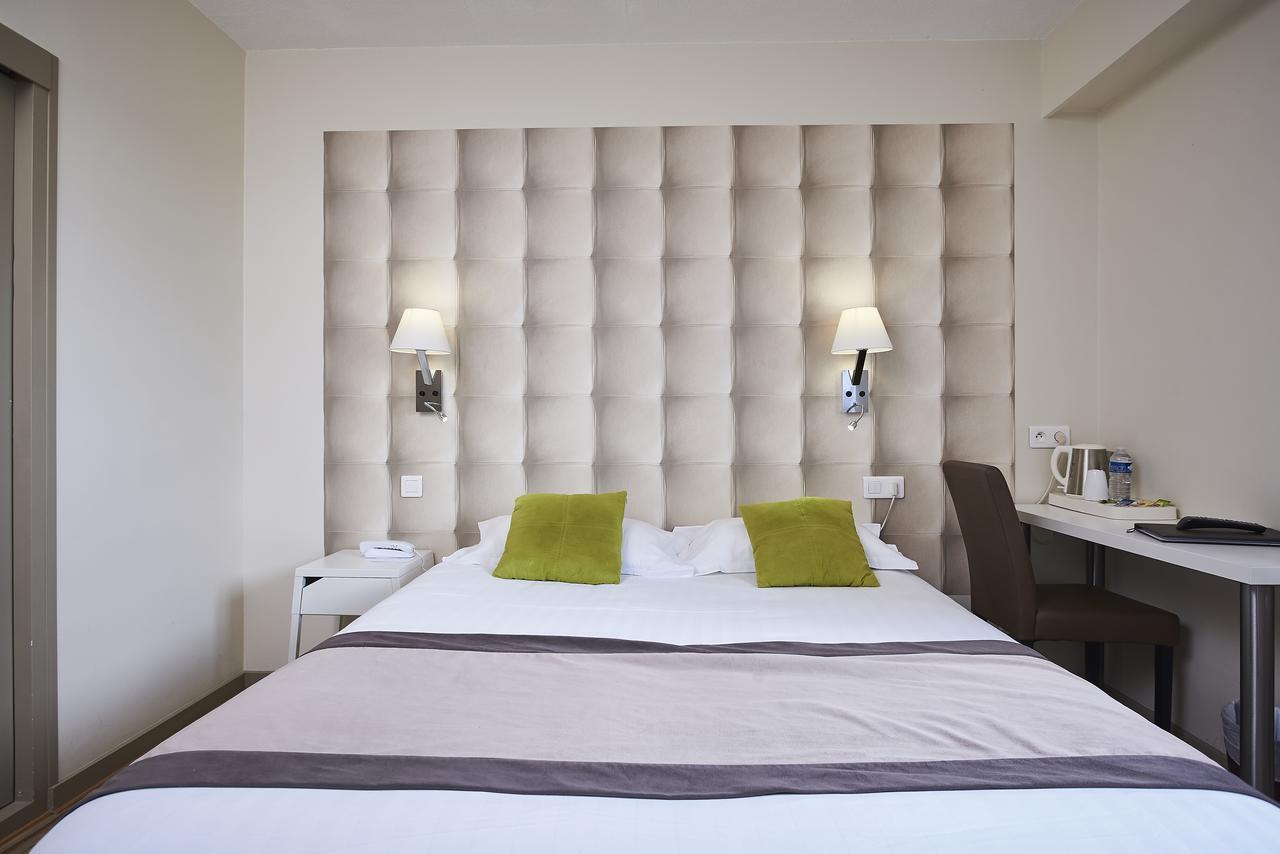 פוזוז' Logis Hotel De La Bruyere מראה חיצוני תמונה